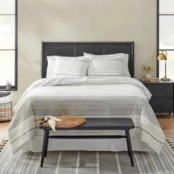 Alternating Pinstripe Duvet & Sham Set Gray/Cream - Hearth & Hand™ With Magnolia -Dream house GUEST 40f44a97 3e84 4de5 8627 270194ca37dc
