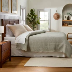 Microstripe Matelassé Coverlet - Hearth & Hand™ With Magnolia -Dream house GUEST 5b91dd5e 99a7 4ba8 840e 26e86a998f37