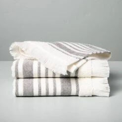 Multistripe Bath Towels Cream/Gray - Hearth & Hand™ With Magnolia 9 Multistripe Bath Towels Cream/Gray - Hearth & Hand™ With Magnolia -Dream house GUEST 78ade48d d25d 4e09 b83f 227a74722f75
